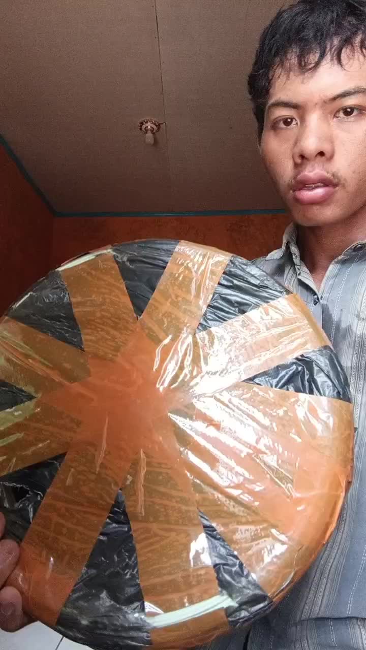 review image 0