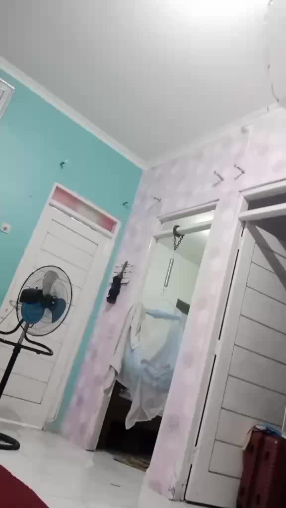 review image 0