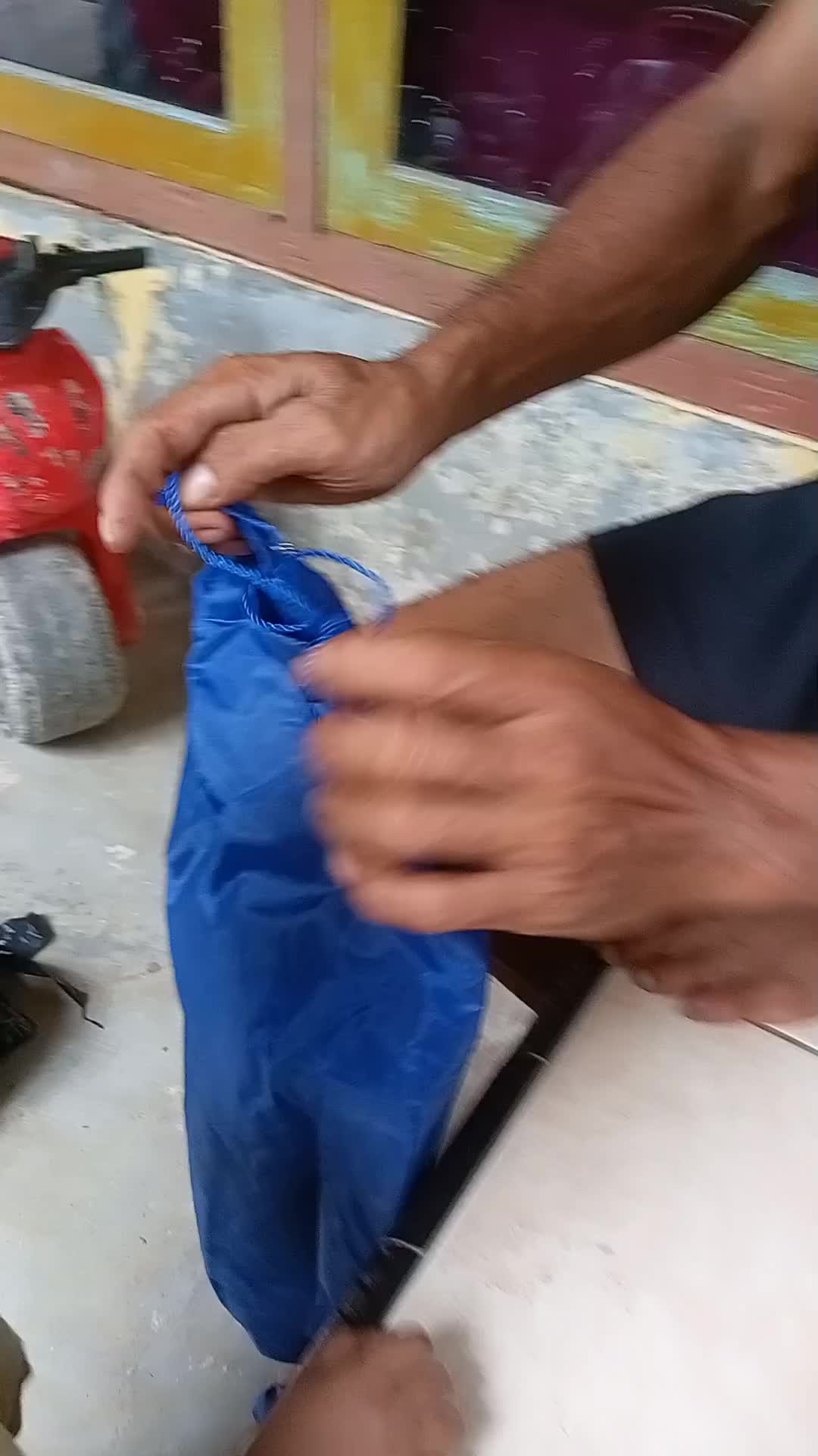 review image 0