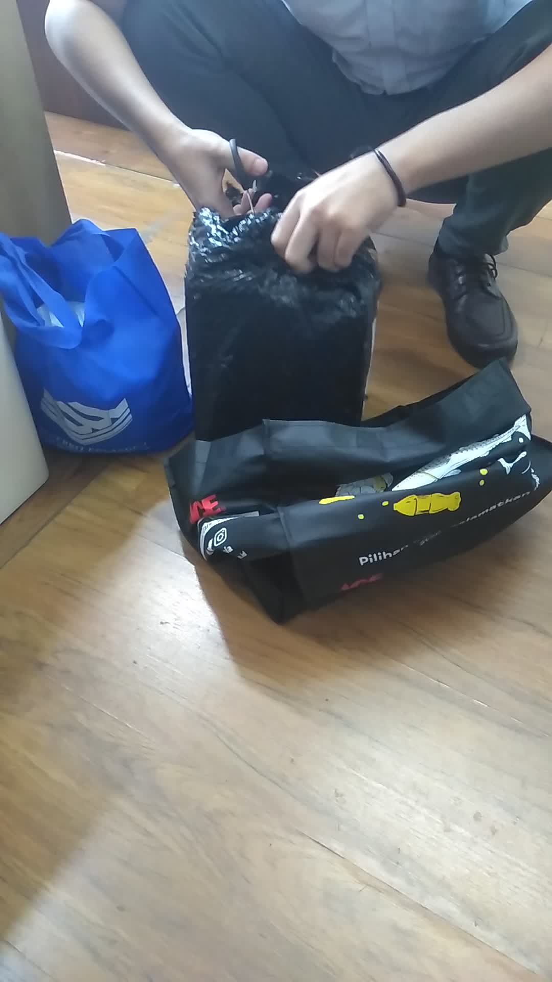review image 0