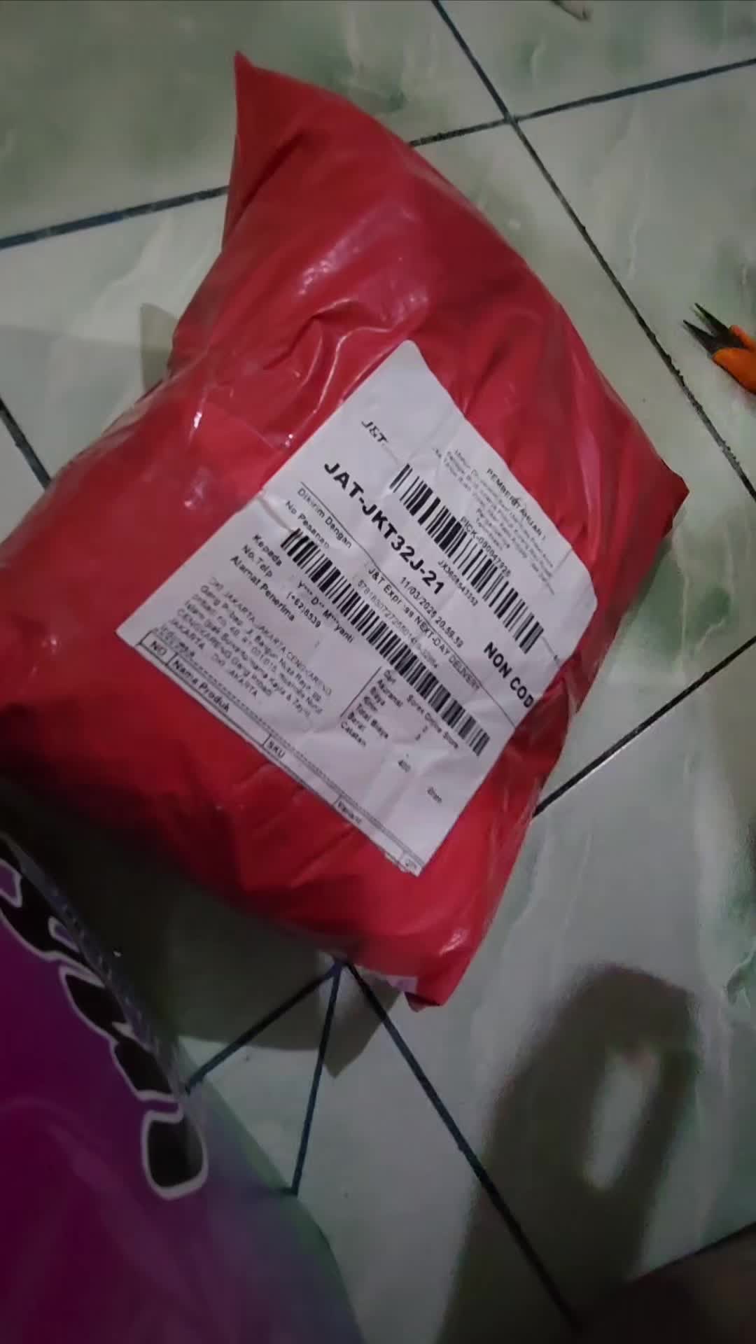 review image 0