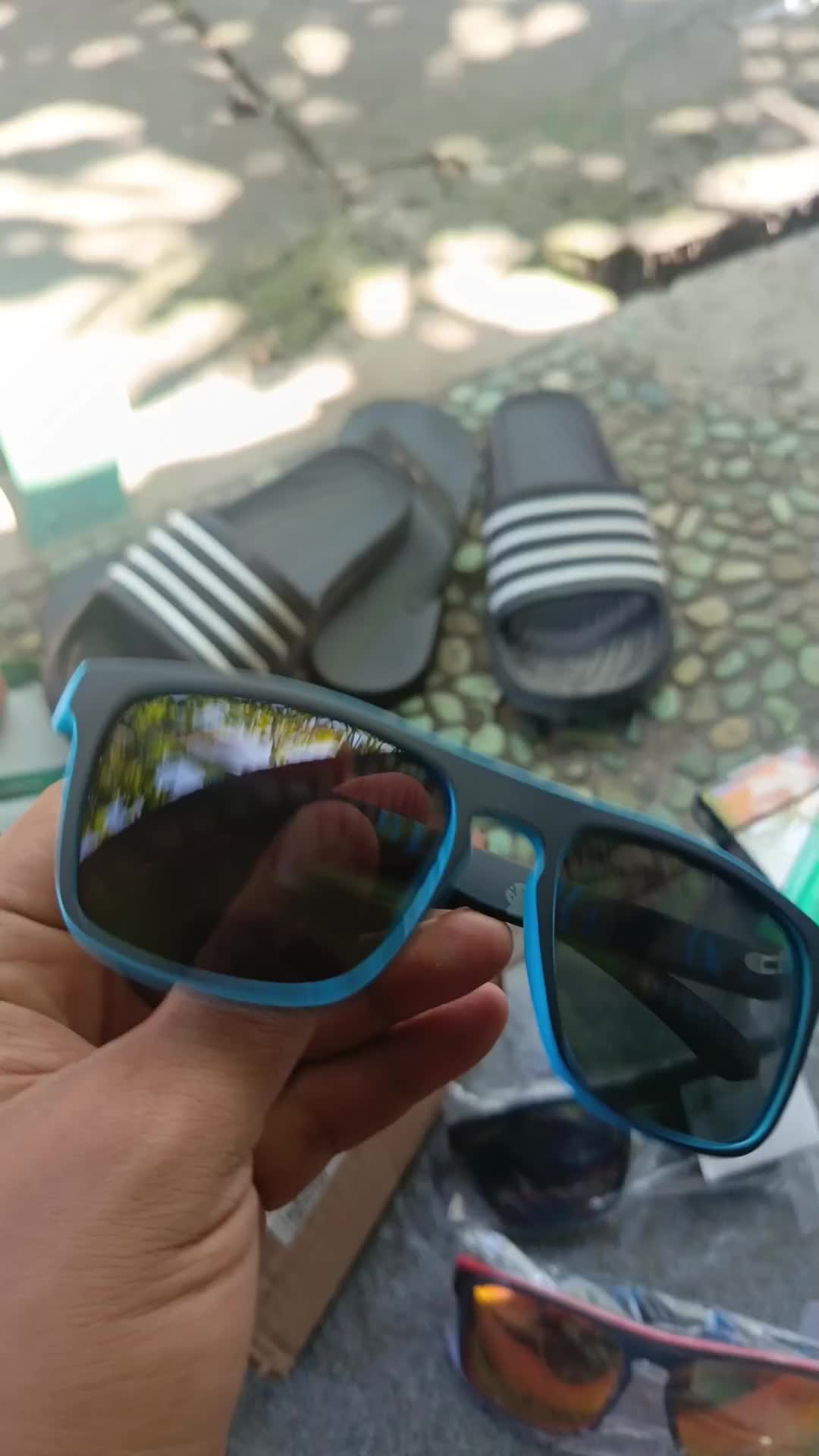 review image 0