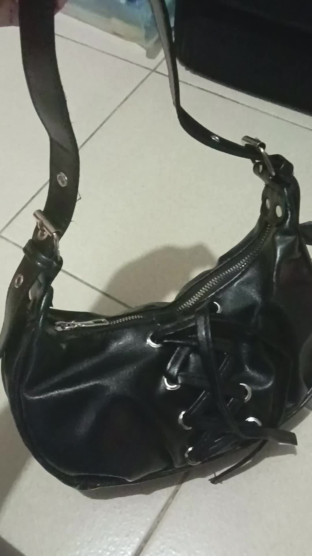 review image 0