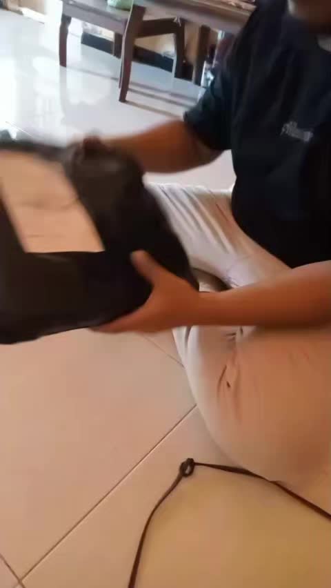 review image 0
