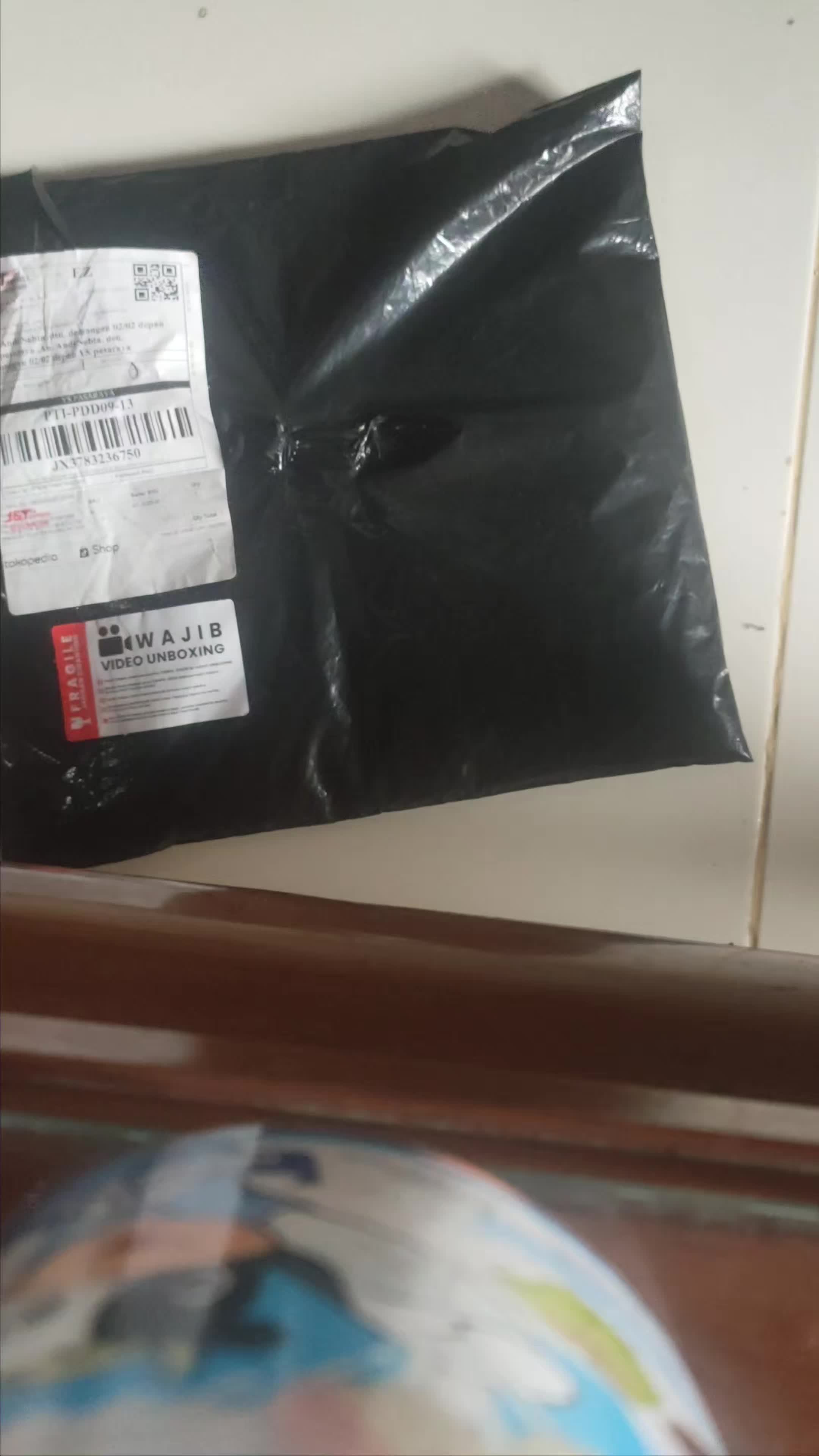 review image 0