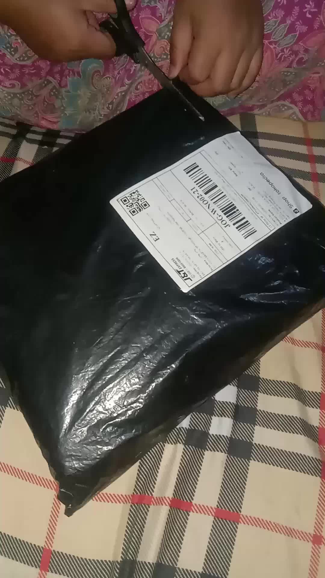 review image 0