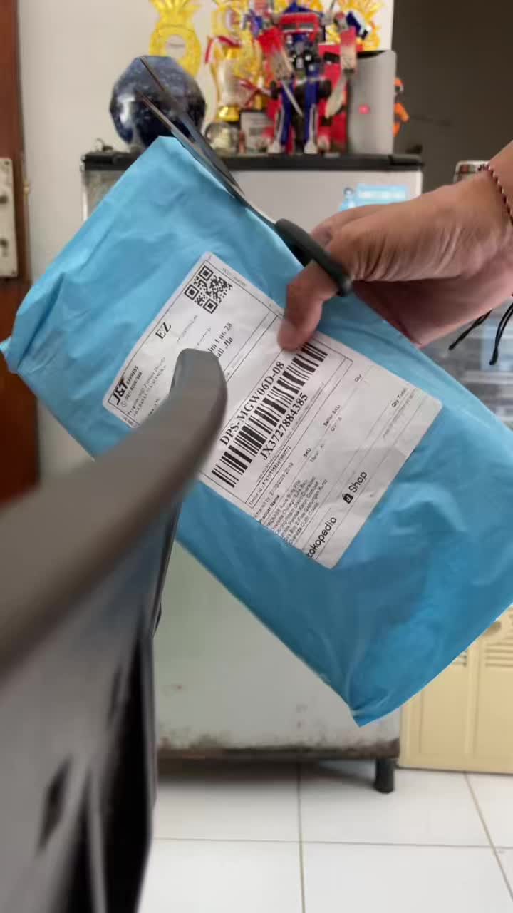 review image 0