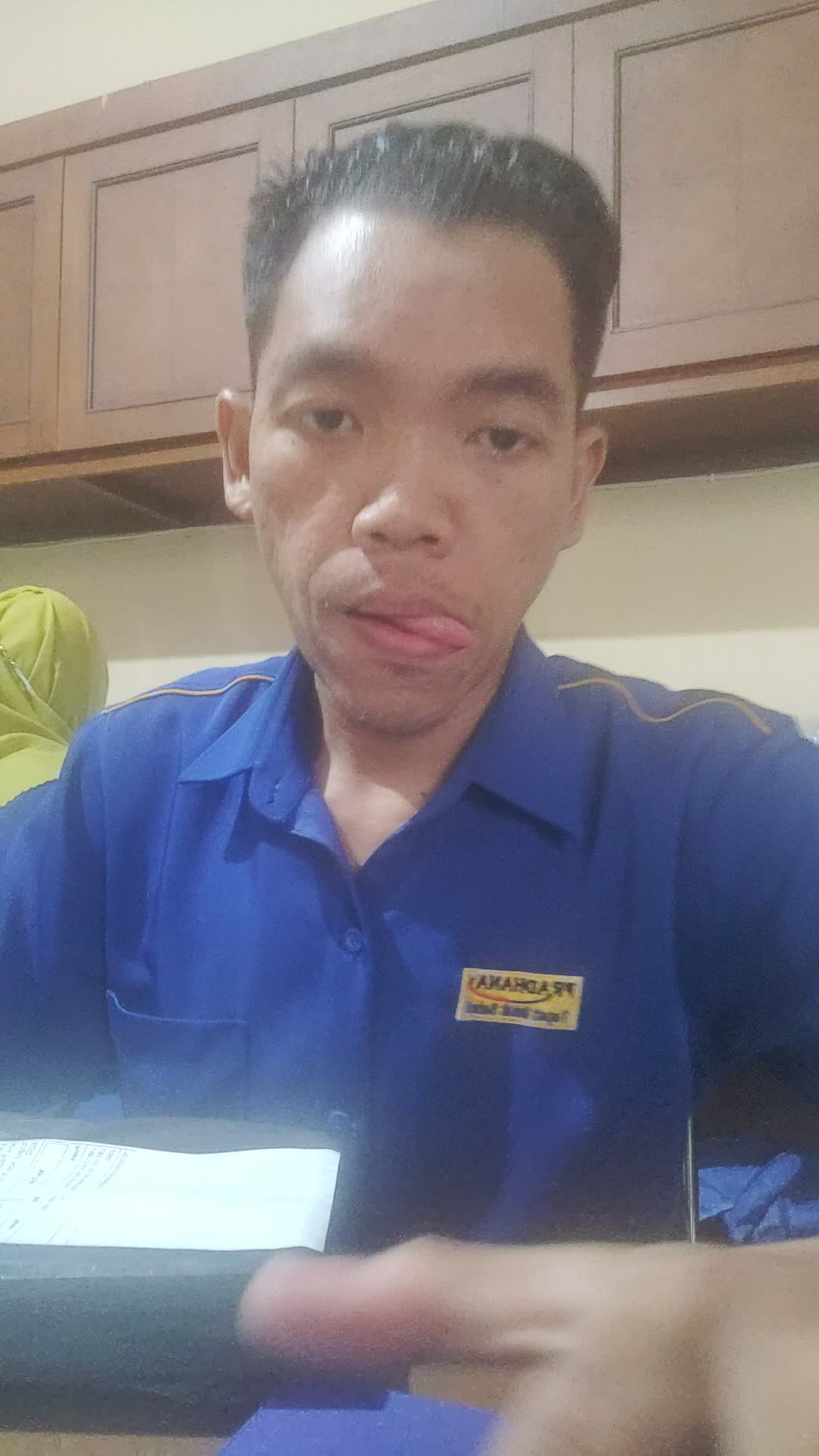 review image 0