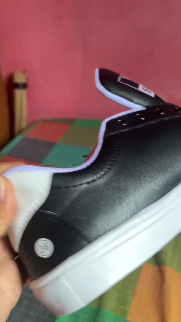 review image 0