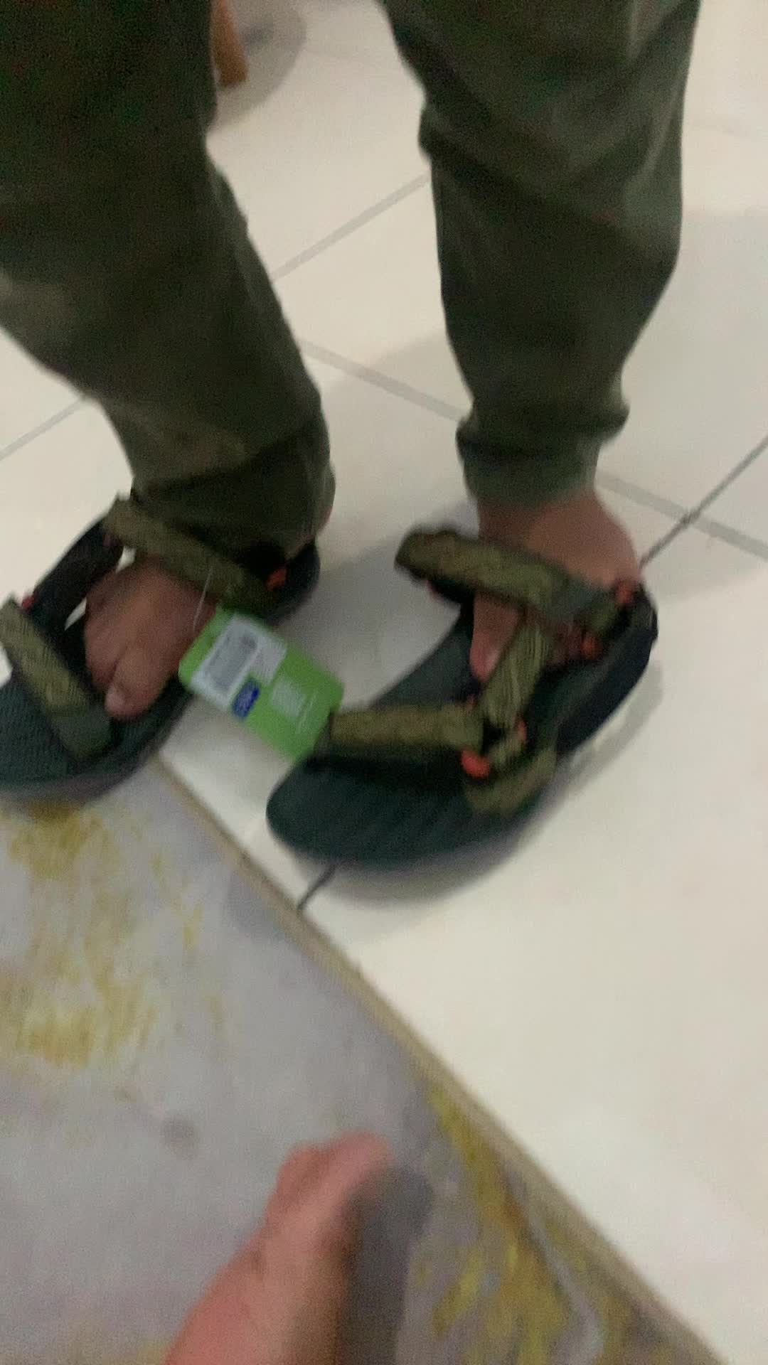 review image 0
