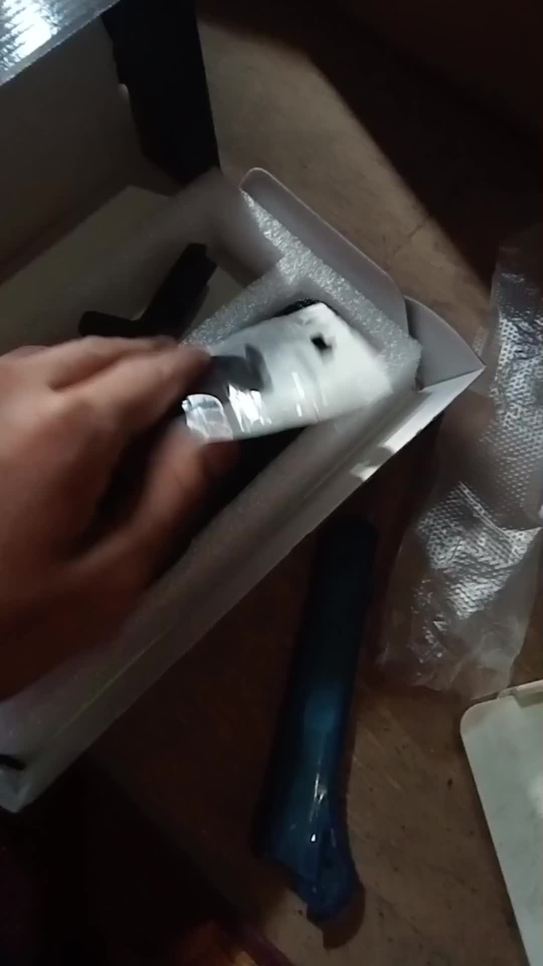 review image 0