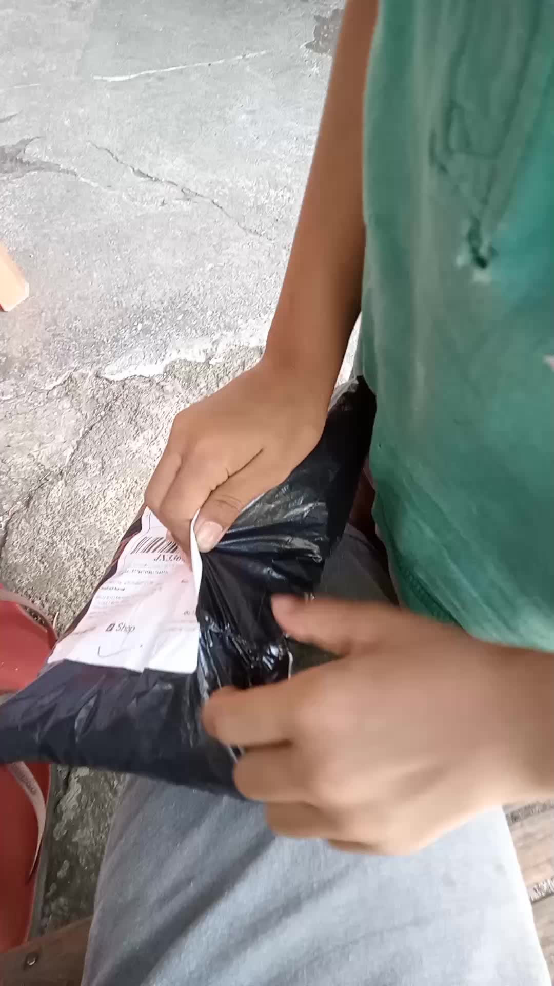 review image 0