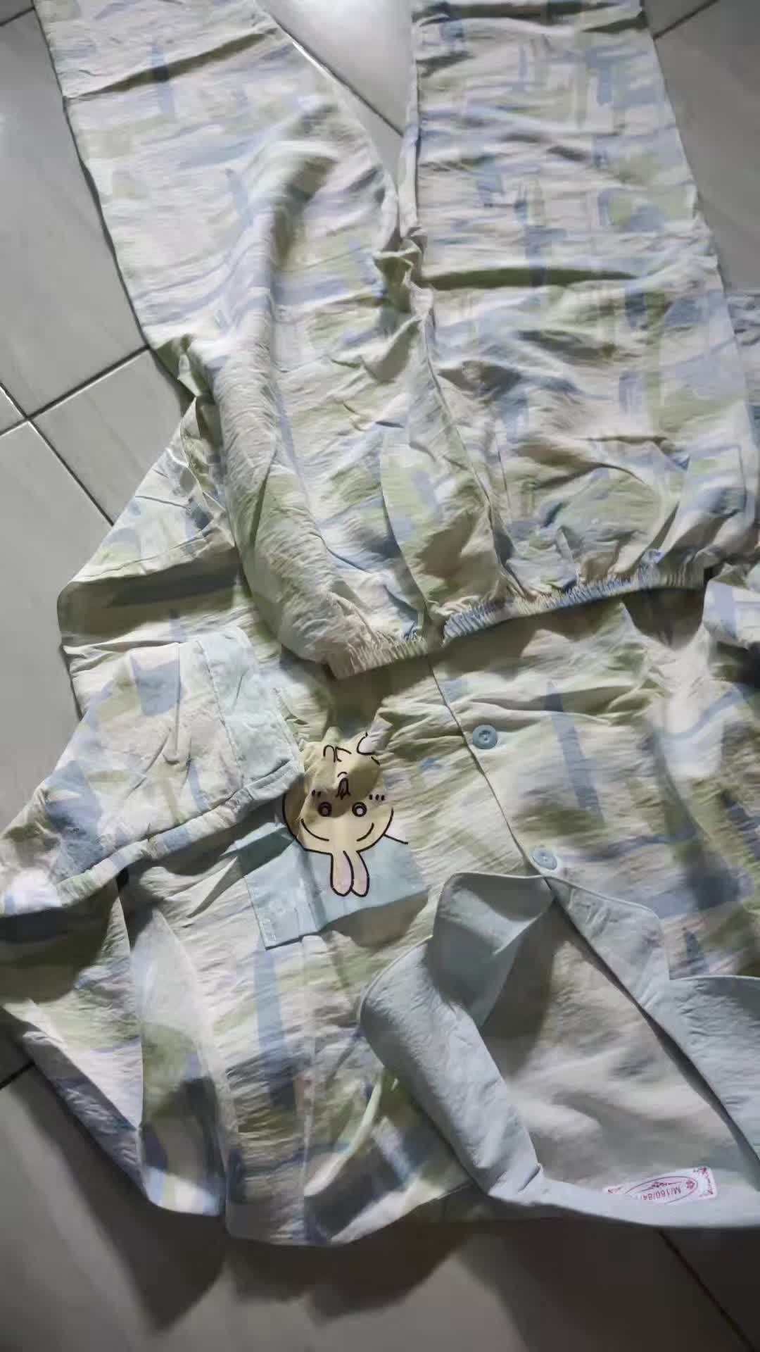 review image 0