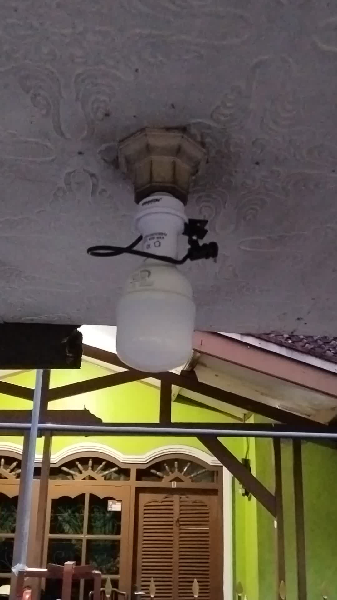 review image 0