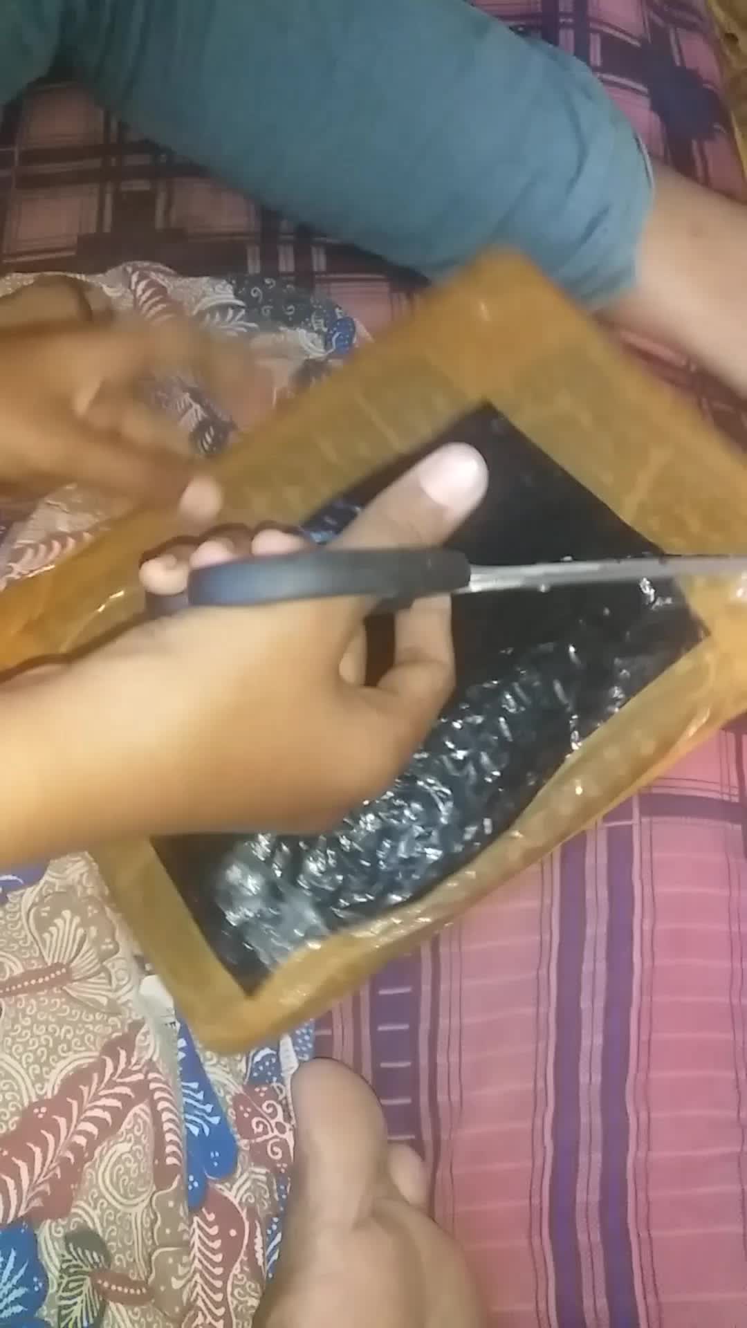 review image 0