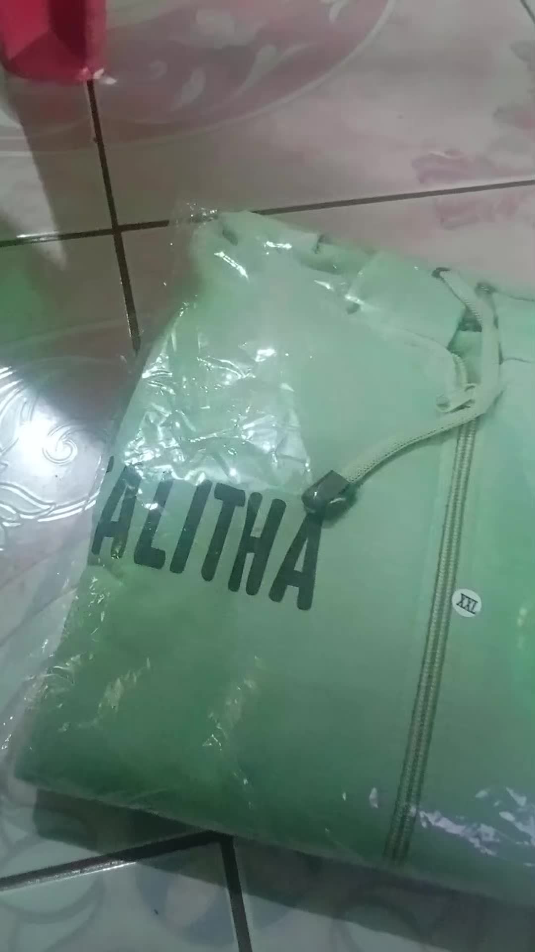 review image 0