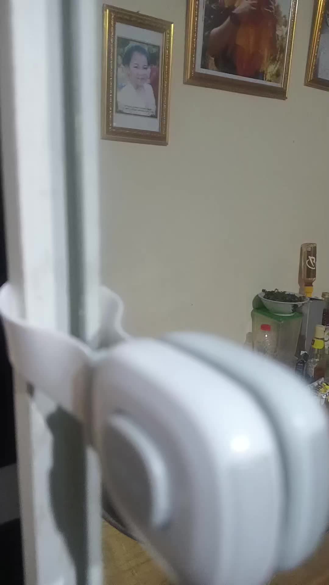 review image 0