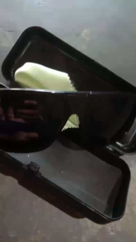 review image 0