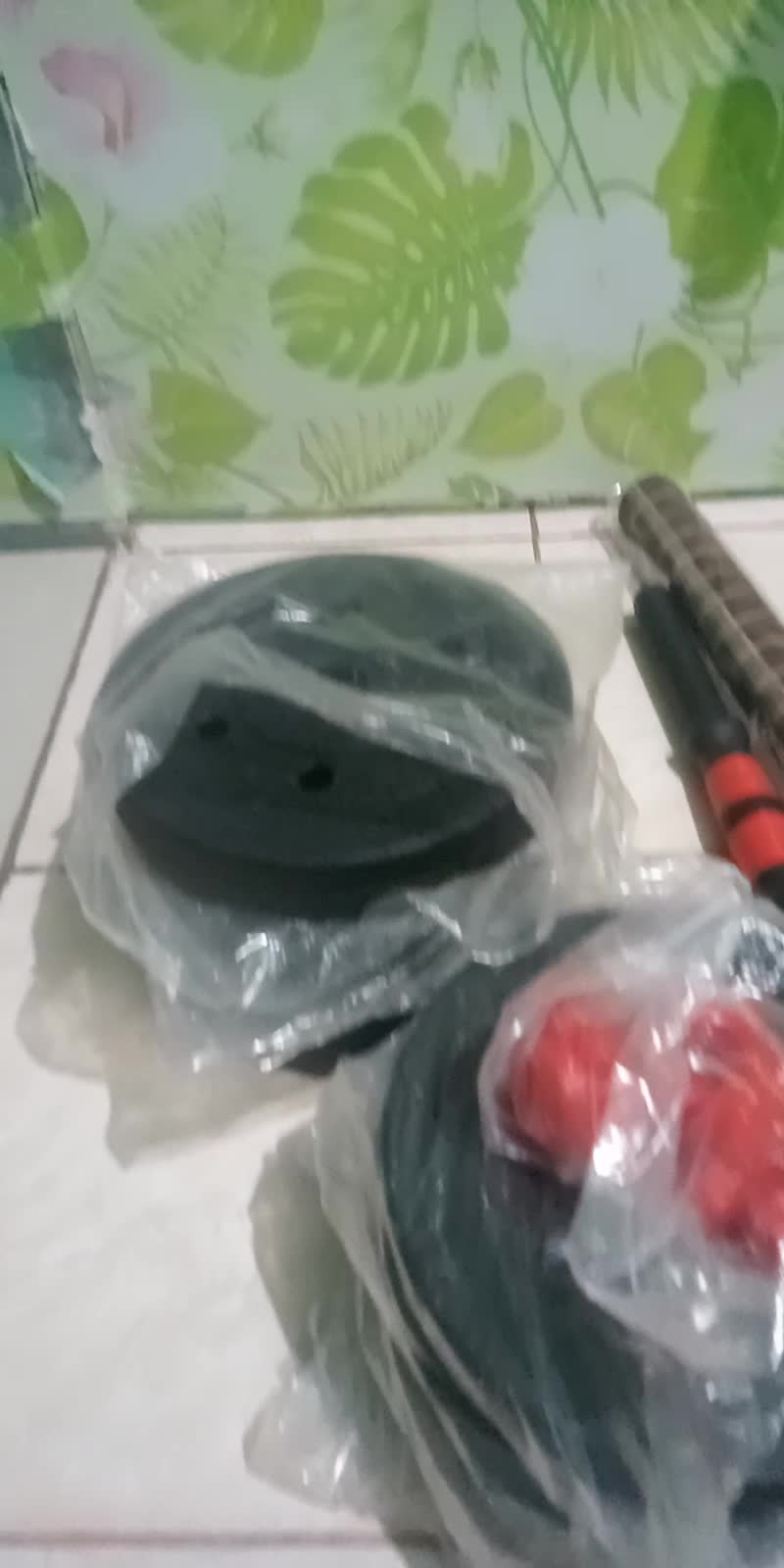 review image 0