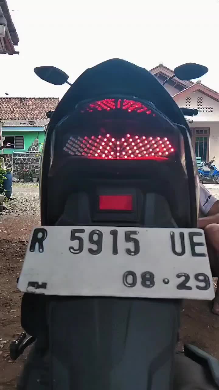 review image 0