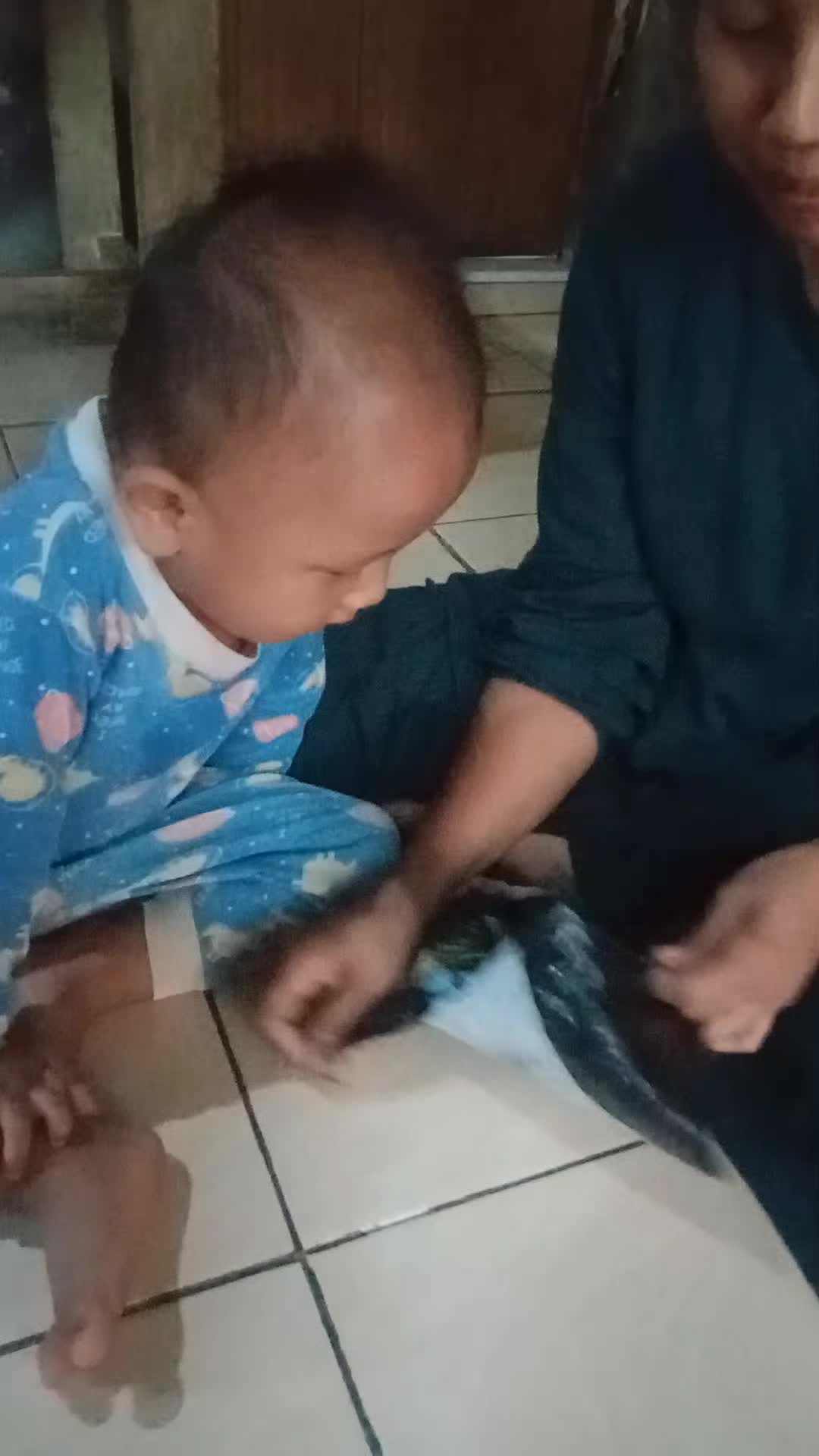 review image 0