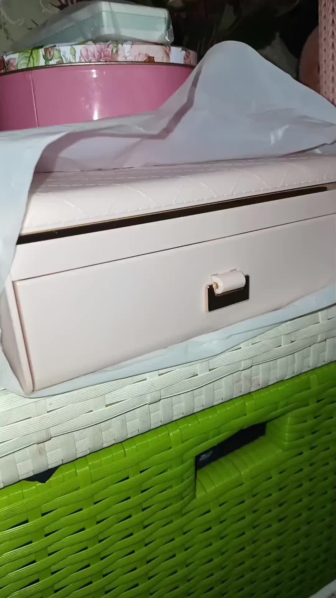 review image 0