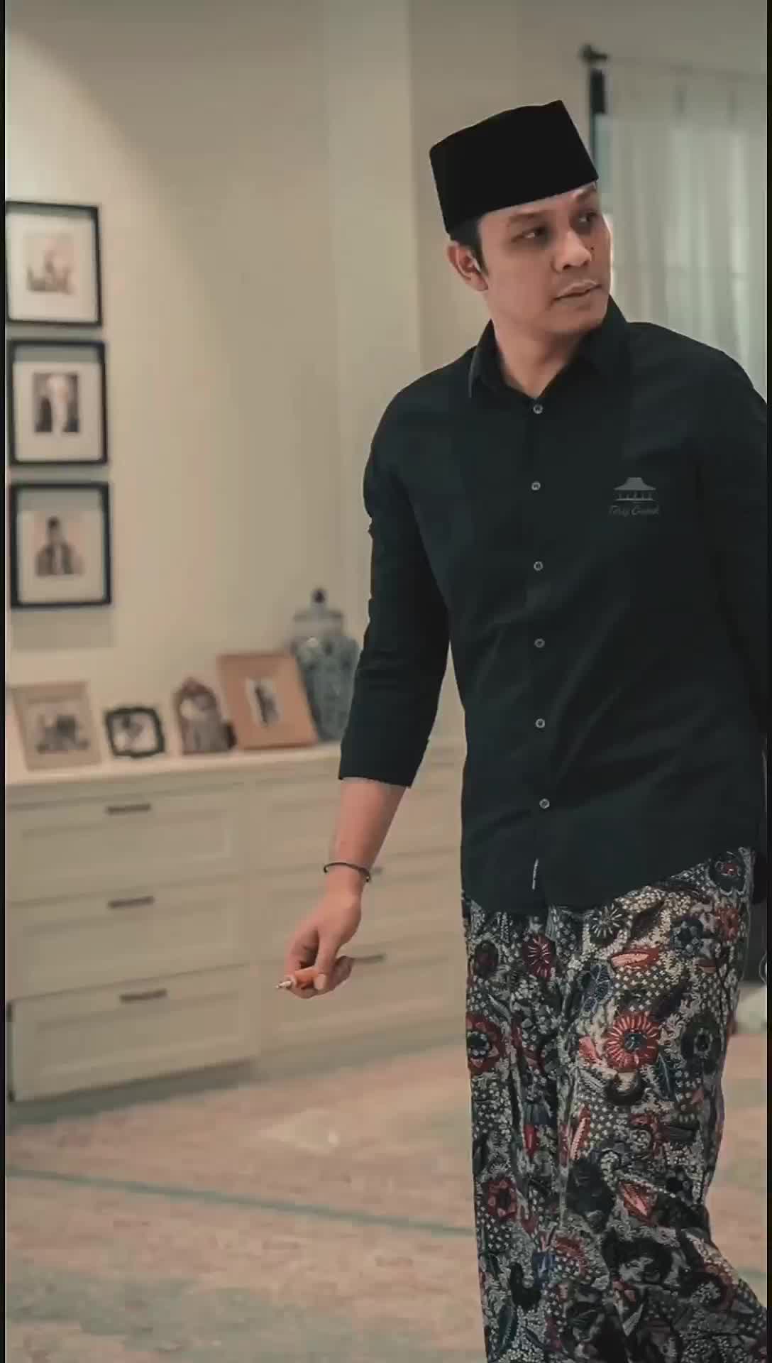 Beli 1 dapat 3 sarung batik lasem motif gus iqdam series bahan katun tembus Tebal