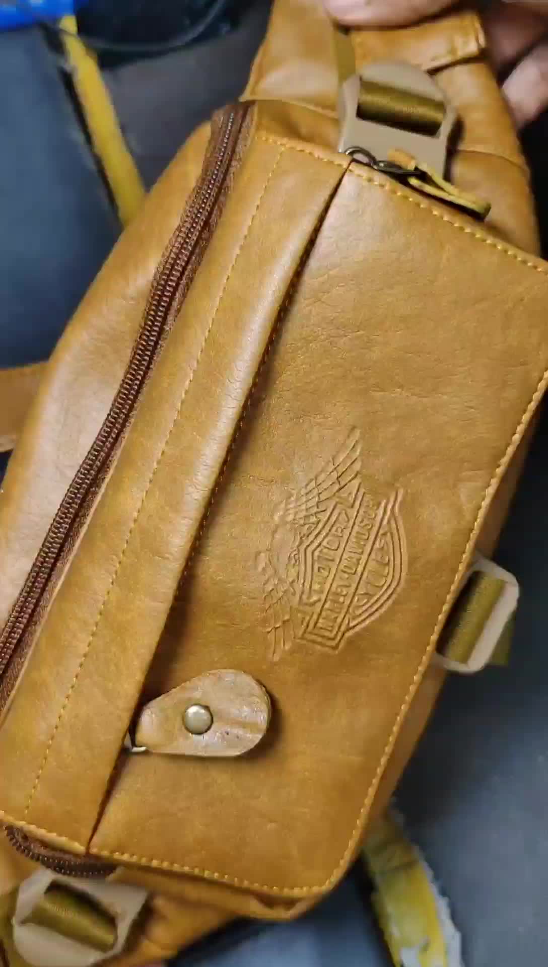 Tas Selempang Pria Kulit PU / Kalep cap HD Hitam Pinggang