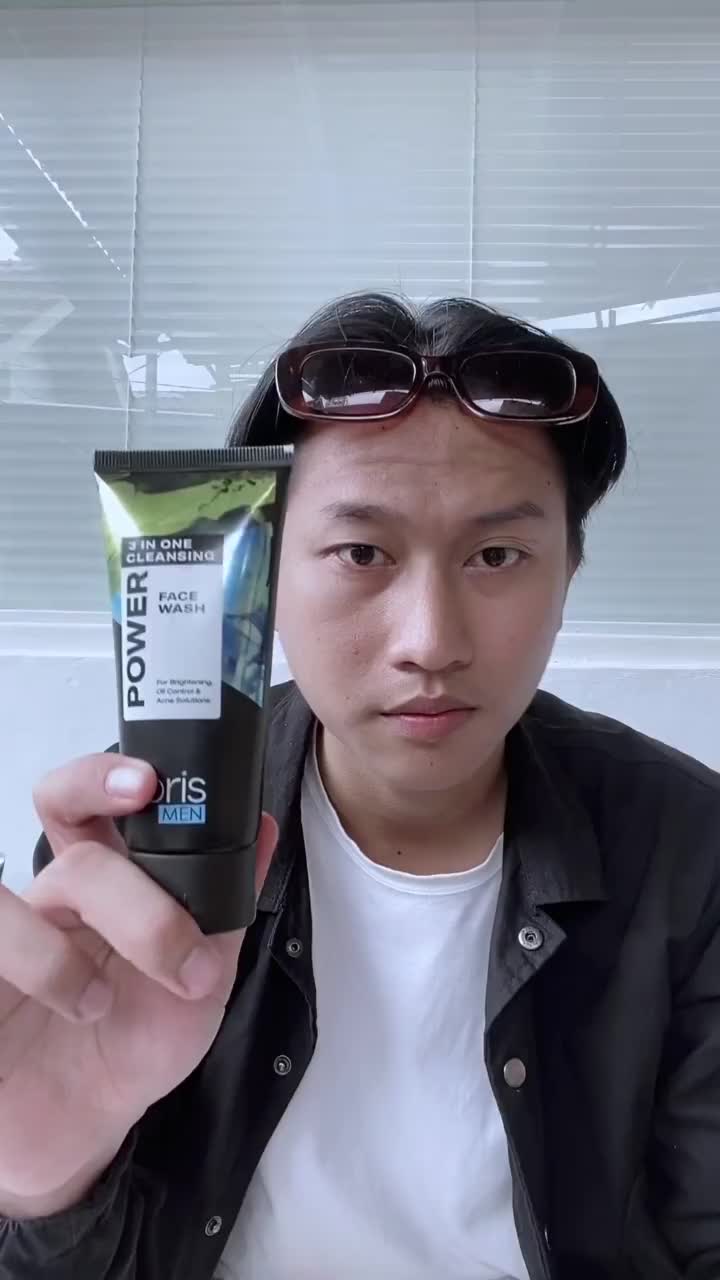 Clorismen 3 IN One Cleansing Power Face Wash - Sabun Muka Pria Untuk Mencerahkan Wajah Bebas Kusam Berjerawat dan Berminyak - Sabun Pencerah Wajah - Facial Wash Brightening