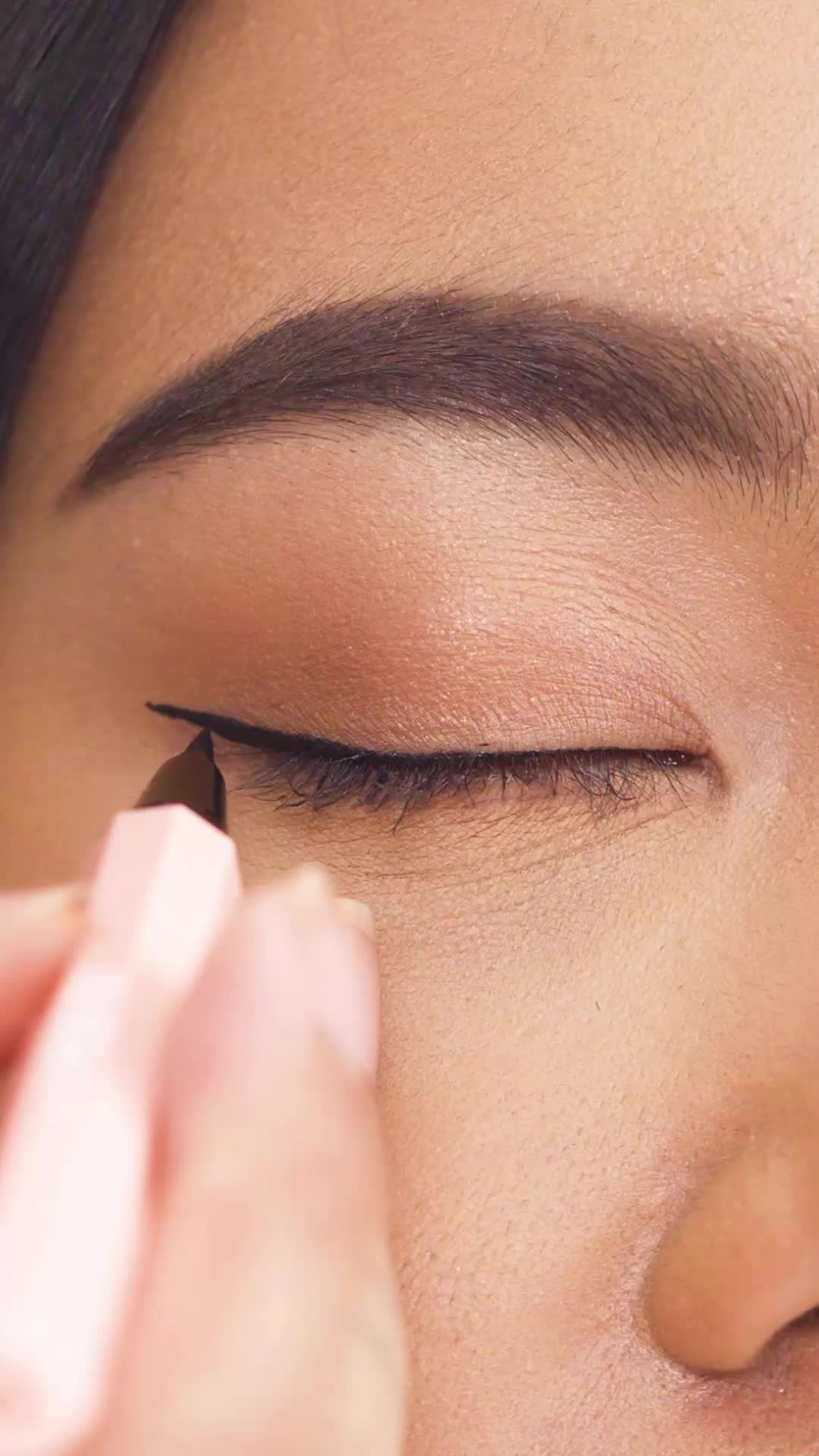 REVELINE Eyeliner Waterproof (0,5ml) BPOM | Perfect Lasting Liner Eyeliner Hitam