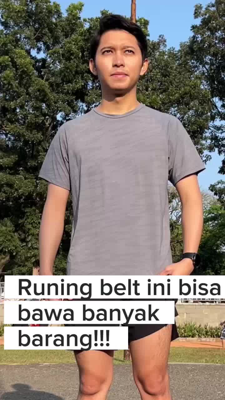 Sabuk Lari Running Belt Karet BaseRun Basic Hitam dengan 2 Kantong dan No BIB - Olahraga