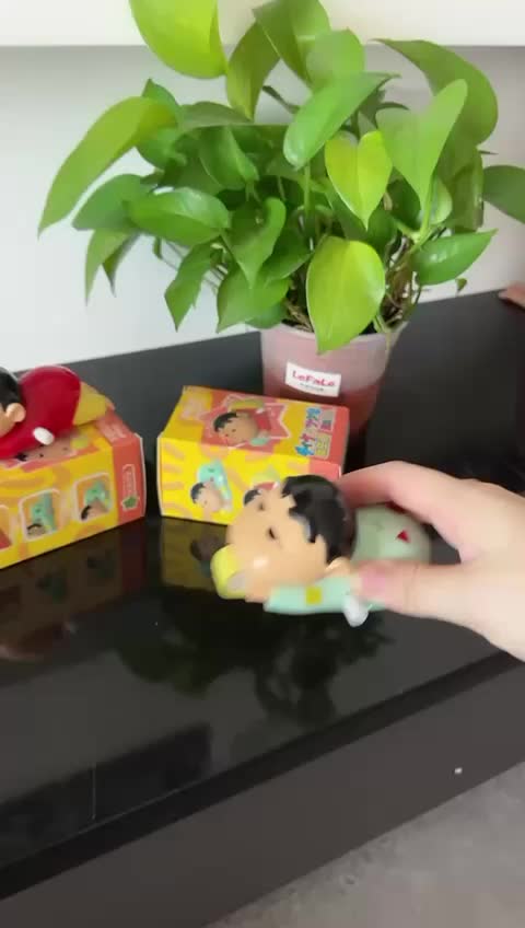 [CLAIRETOYS] Mainan Jarum Jam Crayon Shin-chan Dynamic Shin Life Bisa Gerak - Anak