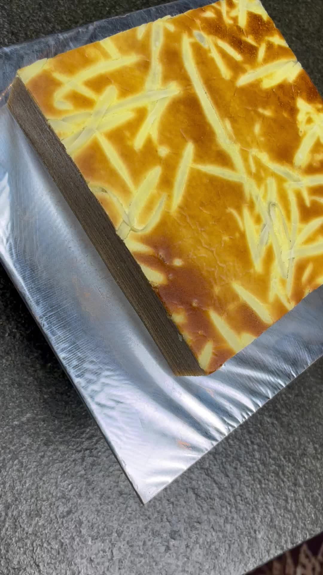 KUE LAPIS LEGIT KEJU UKURAN 400 GRAM