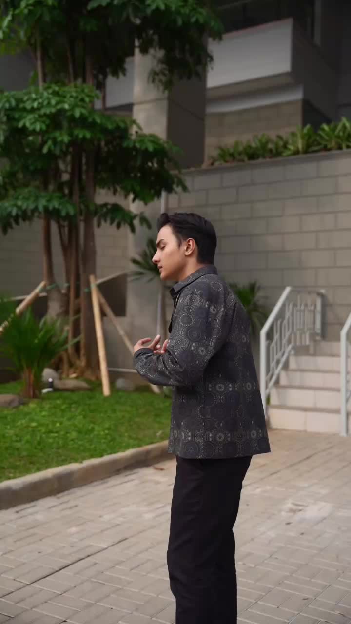 HAILUK Logan Jaket Pria Lengan Panjang Relaxed Fit Premium