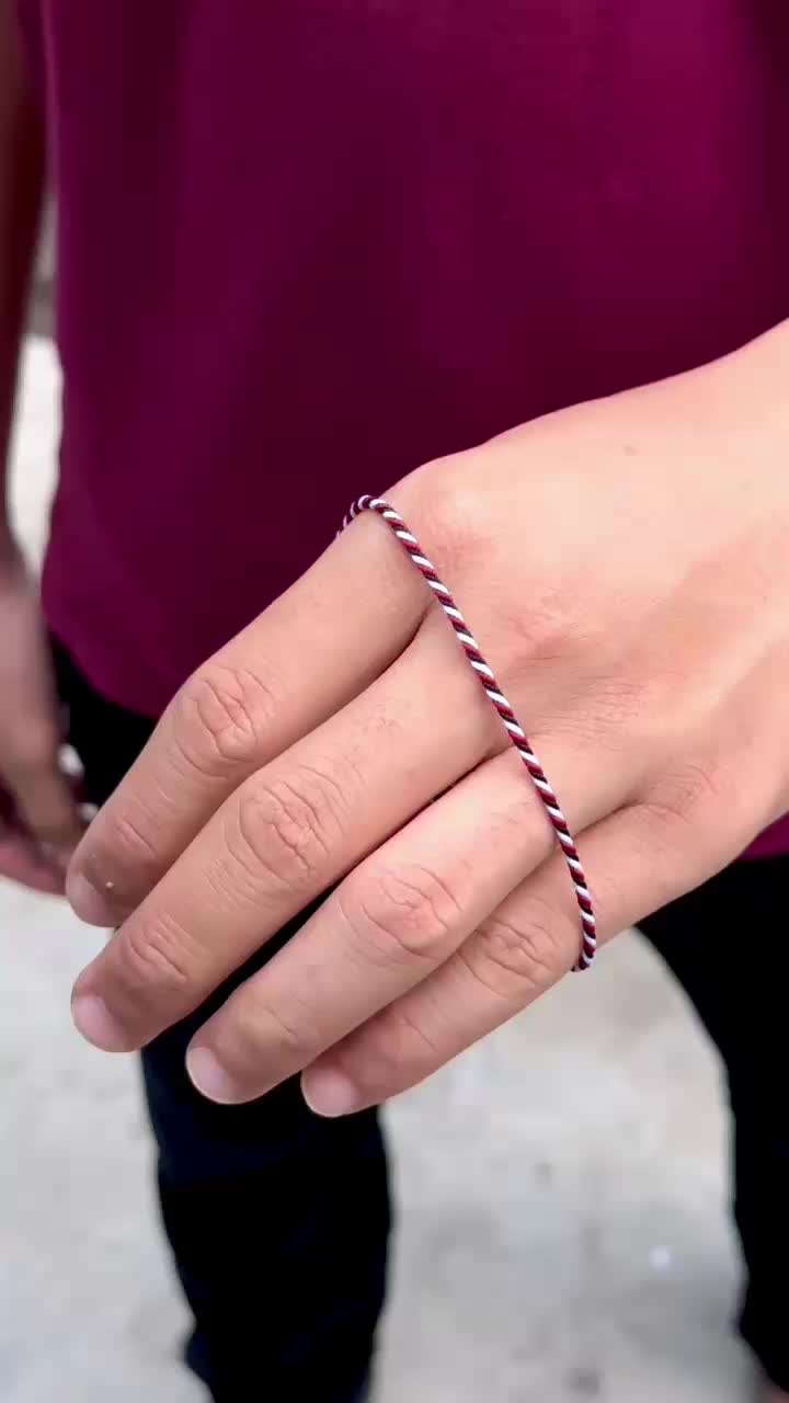 Emicraftt - Gelang Tali Simple Set Tali Polyester Hitam Merah Tridatu - Bracelets