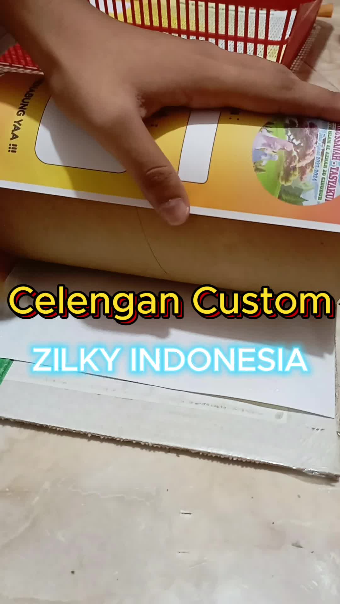 Celengan Karakter XL Jumbo Besar Buka Tutup Permanen Souvenir Suvenir Custom Sticker Stiker Tabungan Calengan Celangan Viral Anak Murah Bukan Target Polos