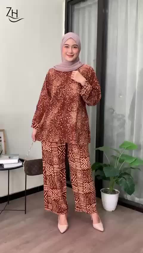 ￼Setelan CPLP Jumbo Terbaru/ Motif Batik/ Setelan Terkini/ Setelan Terlaris/ Baju Kekinian