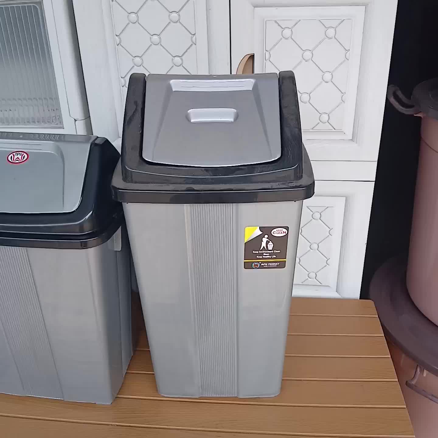 Tempat Sampah Tutup 5 Liter, 10 liter, 15 liter, 20 liter /Keranjang Sampah Tutup Goyang