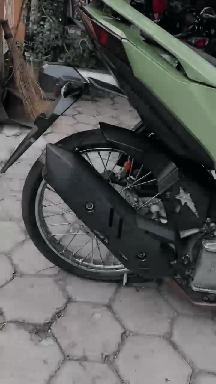 Cover Knalpot Airblade New V2 Carbon Vario Fi 125 150 Tahun 2012-2024 Tameng Cover Pelindung Knalpot