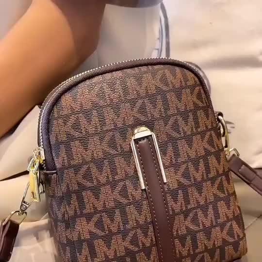Tas Selempang Mini Wanita / Tas Wanita Fashion Import / Tas Wanita Terbaru / Tas Selempang  Sling Bag Fashion / Tas Selempang Motif Wanita / Tas Selempang Kekinian Wanita / Tas Selempang Mini Fashion Korea Wanita tasmurah berkualitas  Kulit