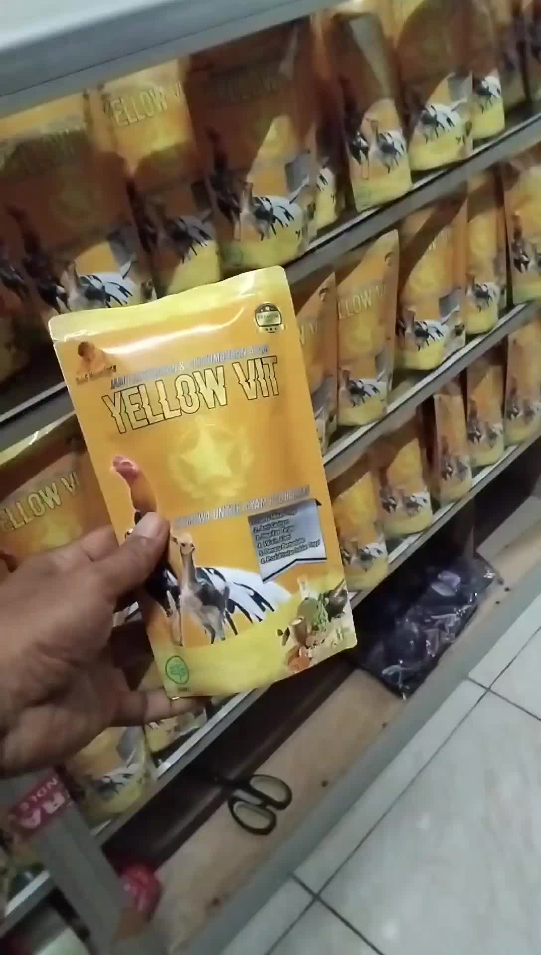 YELLOW VIT 100GR.jamu ayam penambah nafsu makan.vaksin alami dan anti cacingan.