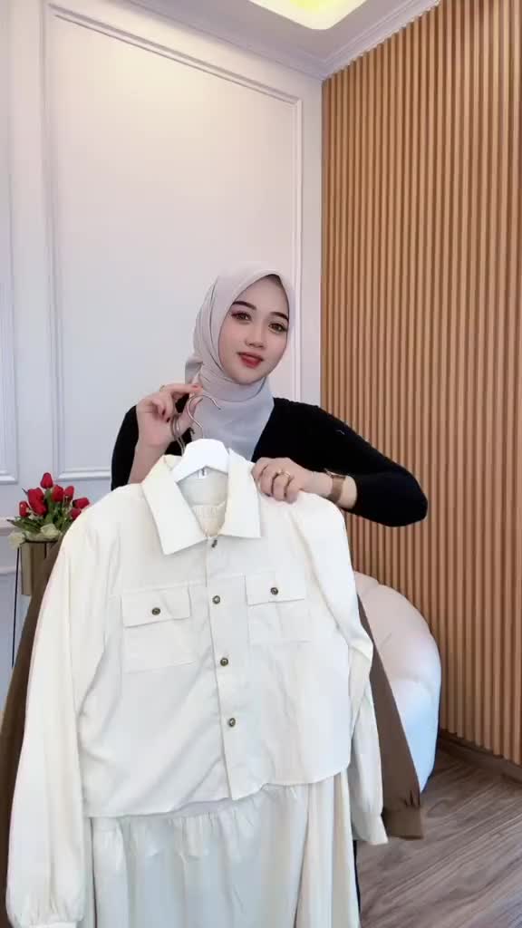 Kiukiu Belaria Set Rok - Setelan Atasan Rok Kekinian Simple Elegan - Baju Kantor Baju Casual - Setrok wanita Rp127.000