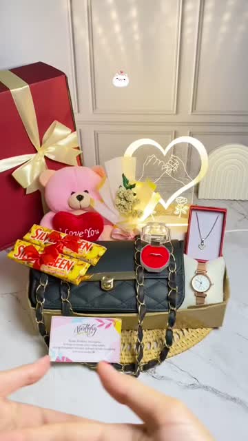 (PAKET BONEKA LOVE LENGKAP) HAMPERS HADIAH PESTA DAN TAS UNTUK ORANG TERSAYANG BUKET