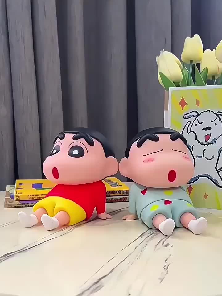 Phone Holder Crayon Shinchan Figure Toys Crayon Shinchan Pajangan Meja Lucu Dudukan Ponsel Shin-chan stand