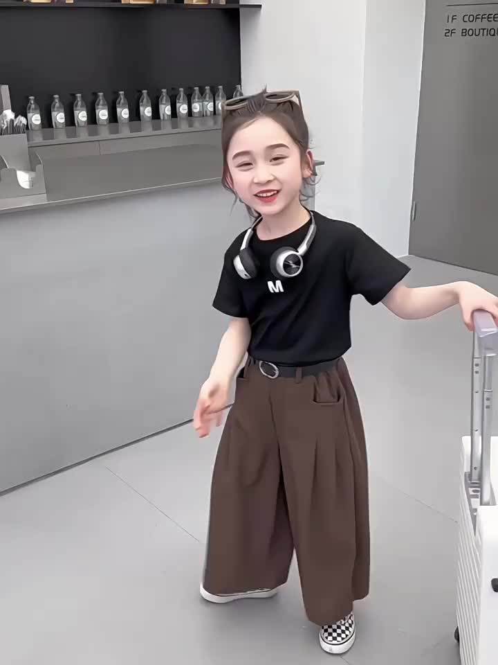 Balale Terbaru Set Anak Korean Terbaru Setelan Anak Permpuan kaos katun Lengan Pendek Putih +Celana Bell-Bottomed Baju Anak Perempuan