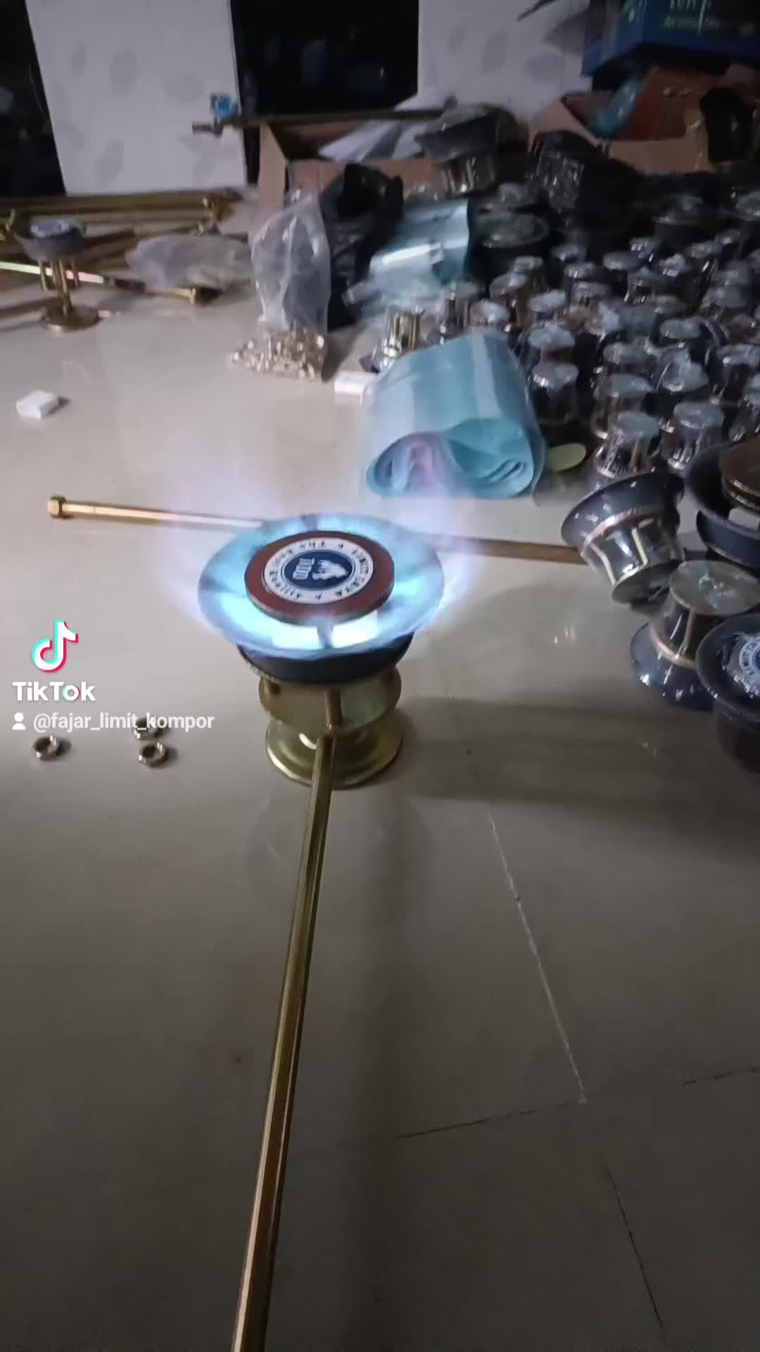 Kompor Semawar Ukuran 100 Merrek Limit Jaya dengan Pipa Panjang 60 cm Wadah