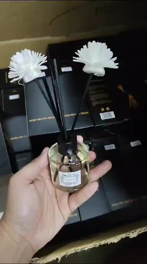 Pengharum Ruangan Reed Diffuser Device/ Parfum Essential oil Stick / Aromaterapi stick Ruangan / Diffuser rumah / Pengharum rumah EZZY