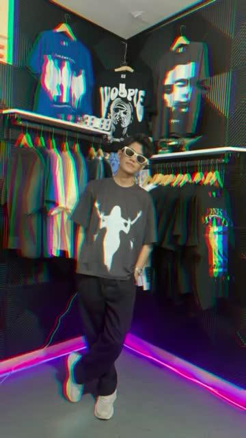 Baju Skena Boxy Fit Pria Wanita Oversize Black Vintage T-Shirt  Cowok Keren Woopie Project  | Kaos Distro Pria Wanita Katun Combed 20s 200gsm Sablon Platisol Printing  Motif Unisex Lembut Digital Nyaman
