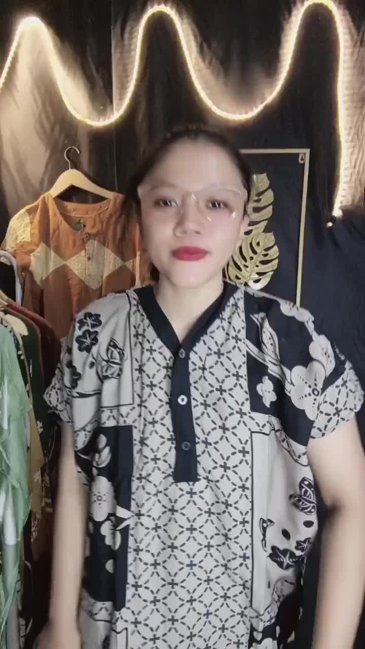 Daster lowo new motif yuriko 100Rb dapat 3pcs Ld 145 Bahan katun rayon adem halus kancing depan busui freindly bisa cod jumbomurah hits cantik bunga cewek Kelelawar