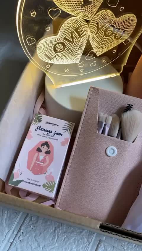 Studiociko Set Kado | Hadiah Ulang Tahun Cewek Lengkap | Hampers Cokelat Valentine Anniversary